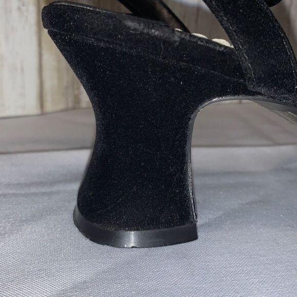 Vintage 90’s Black Velvet Square Toe Ankle Strap Chunky Heels Size 9 - Picture 5 of 16
